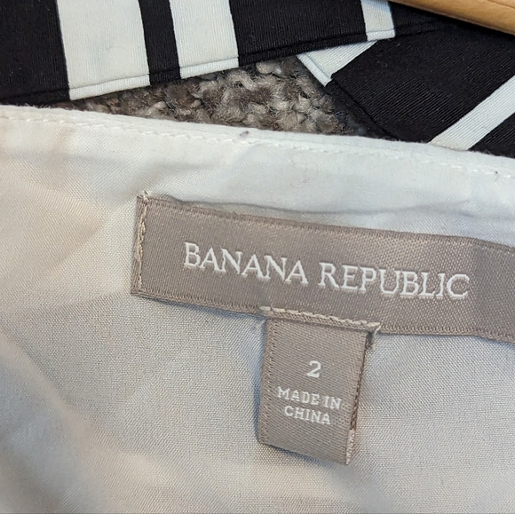 Banana Republic Womens Pleated Dress Knee Length Square Neck Black White - Picture 6 of 6